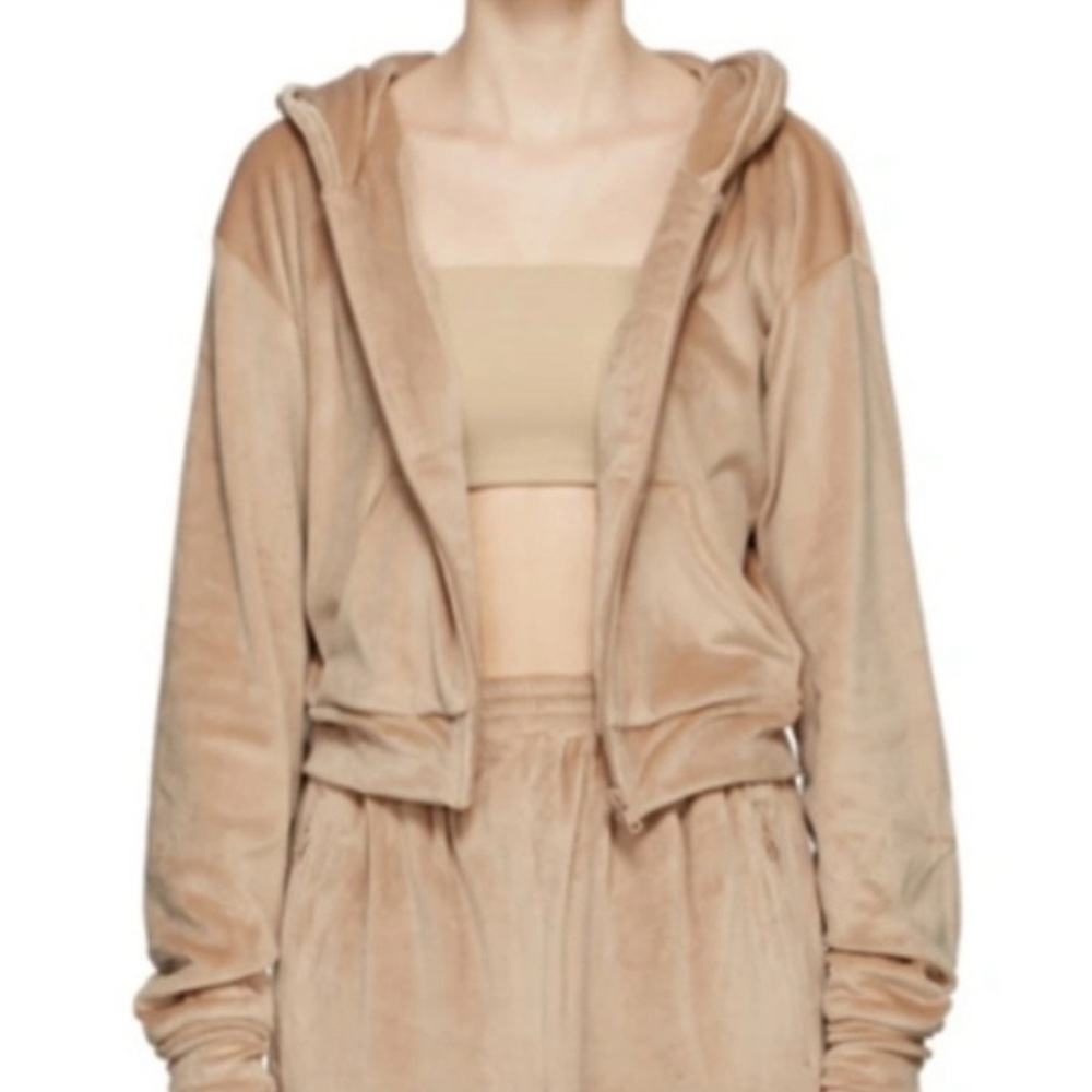 SKIMS VELOUR